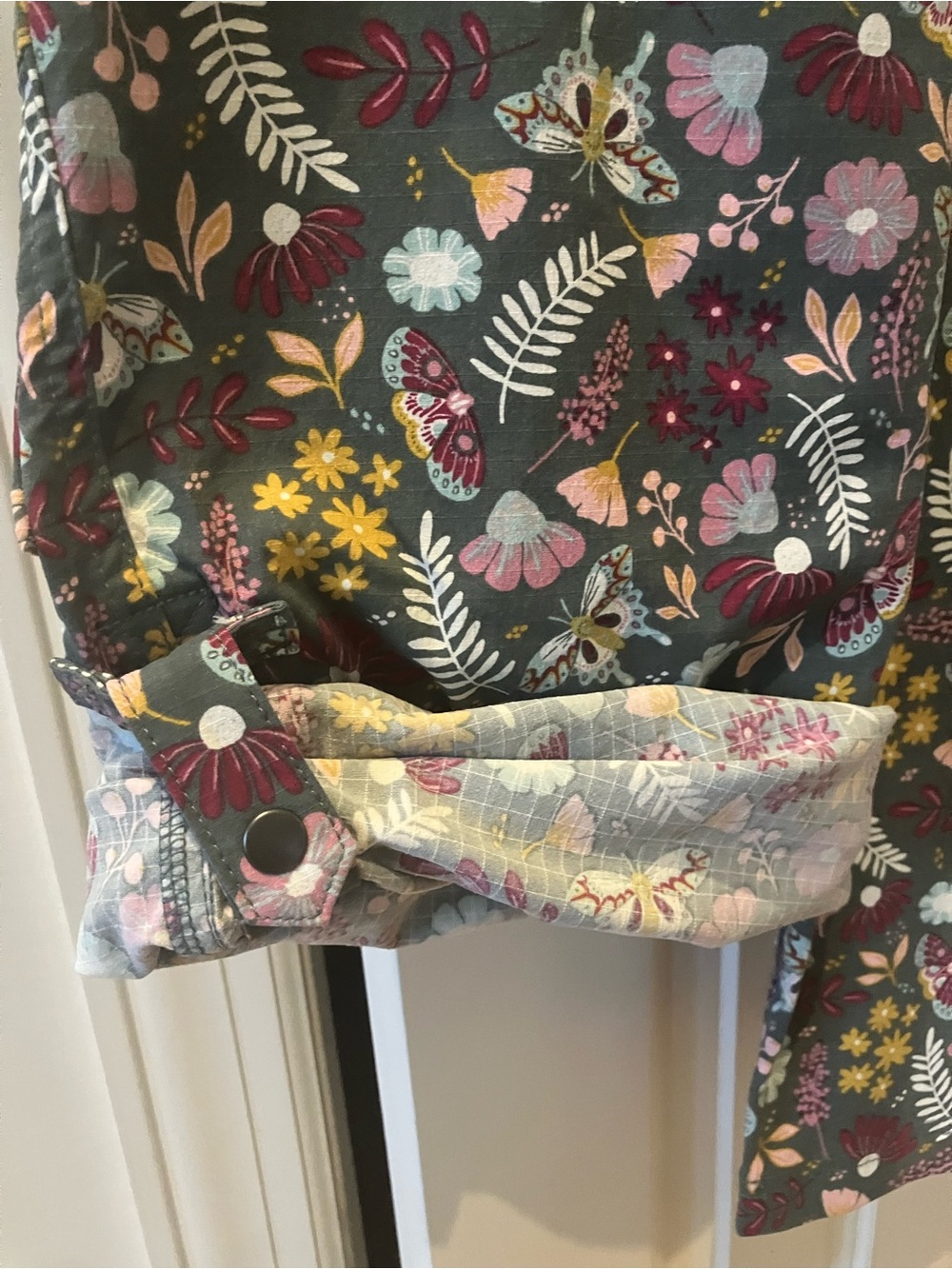 NWT Duluth Retired Fir Moth Floral Heirloom Gardening Overalls (31 inseam) - Picture 6 of 7